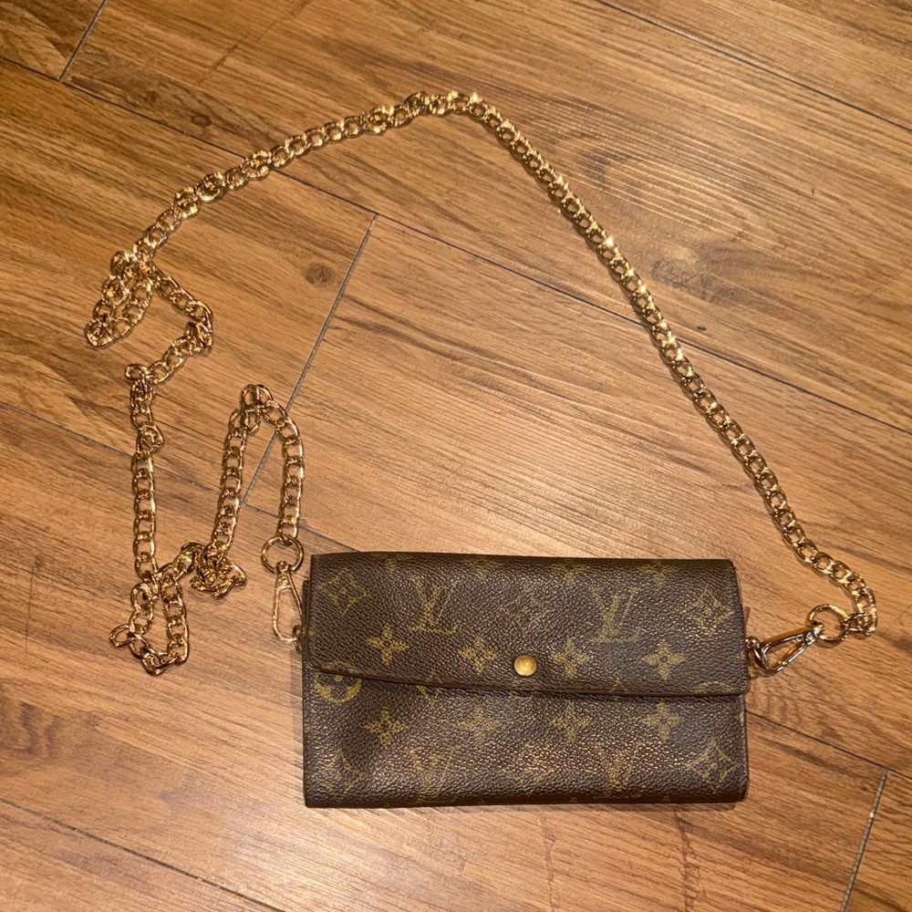 Louis Vuitton Monogram Clutch with Gold Chain